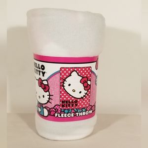 Hello Kitty Polka Dot Kitty Fleece Throw NWT CVS 2019